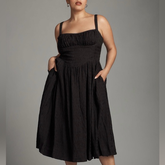 By Anthropologie Textured Smocked Midi Dress Size S Black - Picture 4 of 9